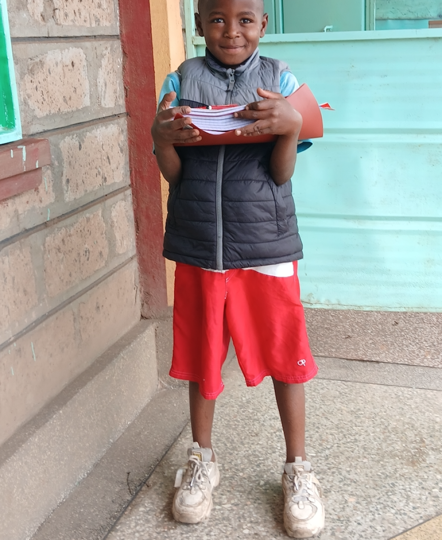 Josphats erster Tag in der Schule seit über zwei Jahren